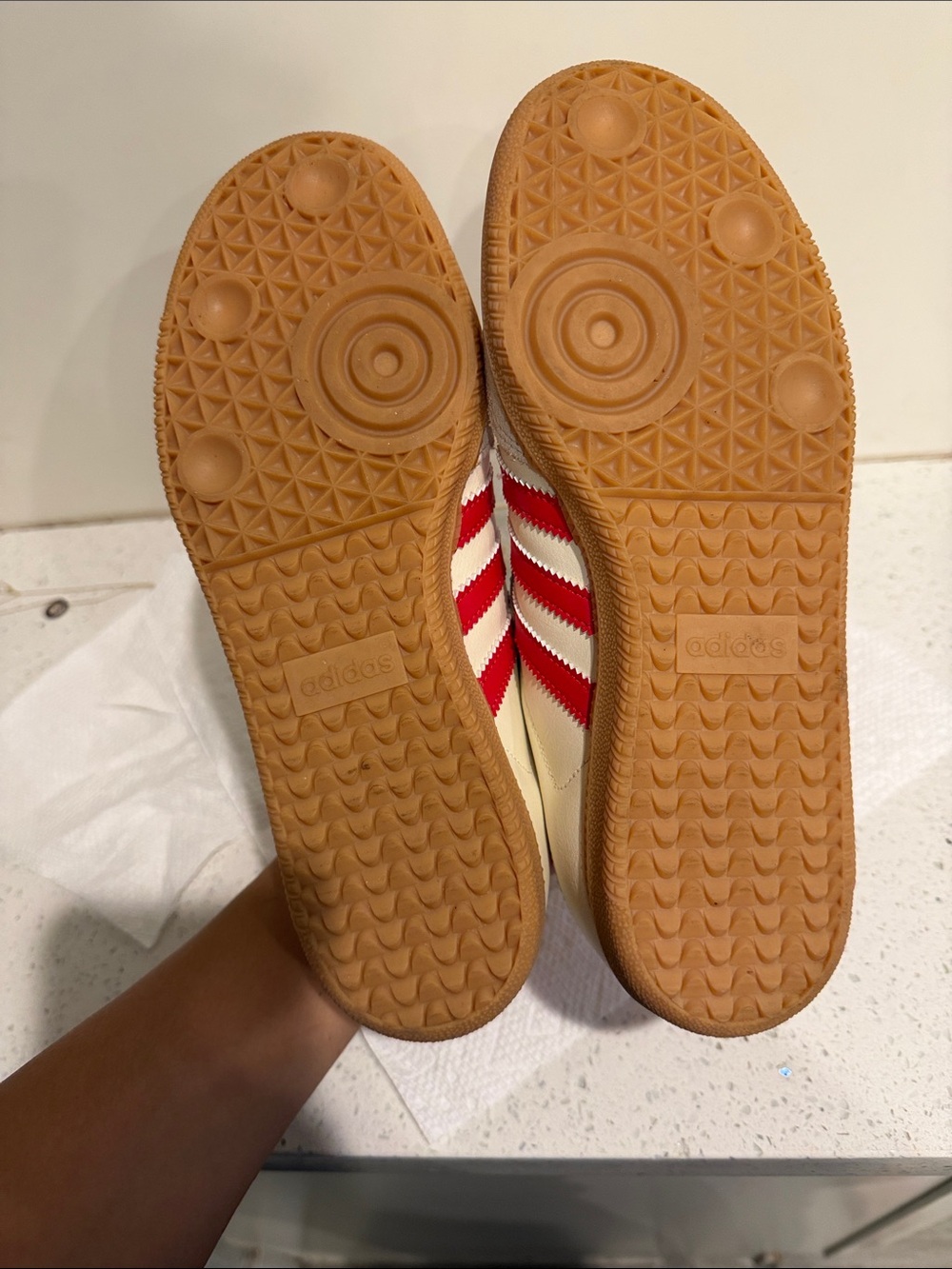 adidas Women Cream & Red Heart-Detail Samba Sneakers - Picture 3 of 4